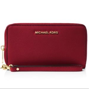 Michel Kors Saffiano Leather Jet Set Travel Wallet